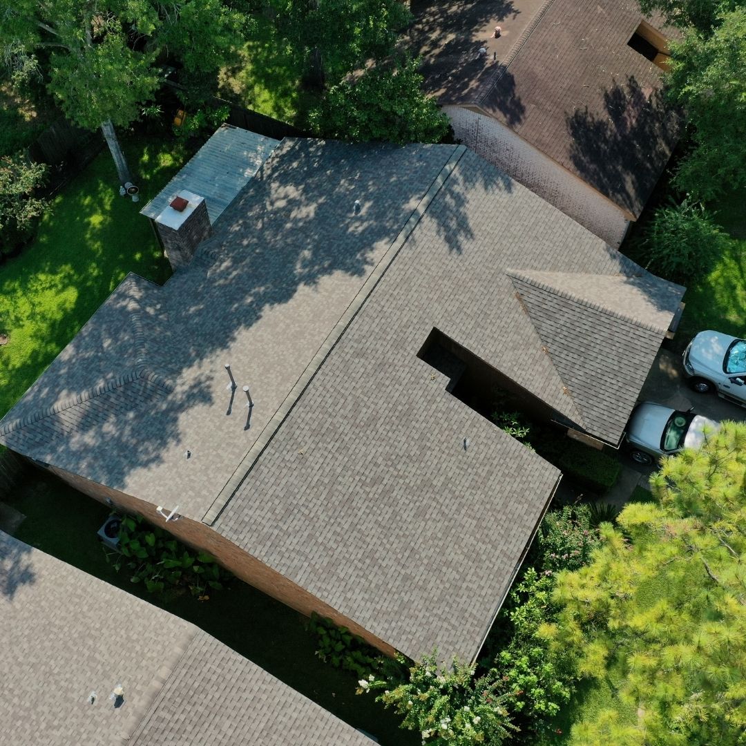 Professional roofer serving Hunters Creek Village.