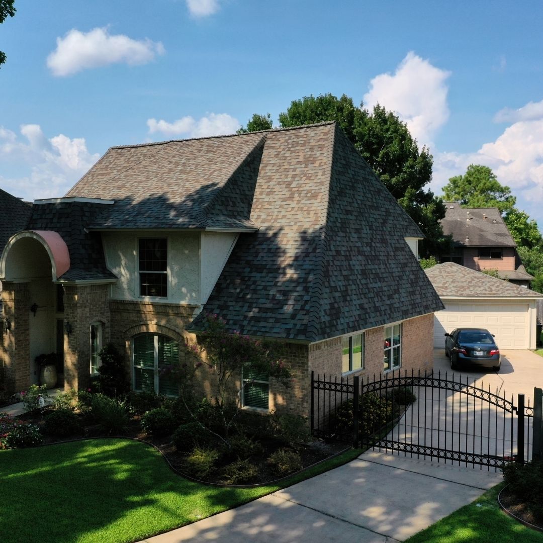 Emergency roof repair in Hunters Creek Village.