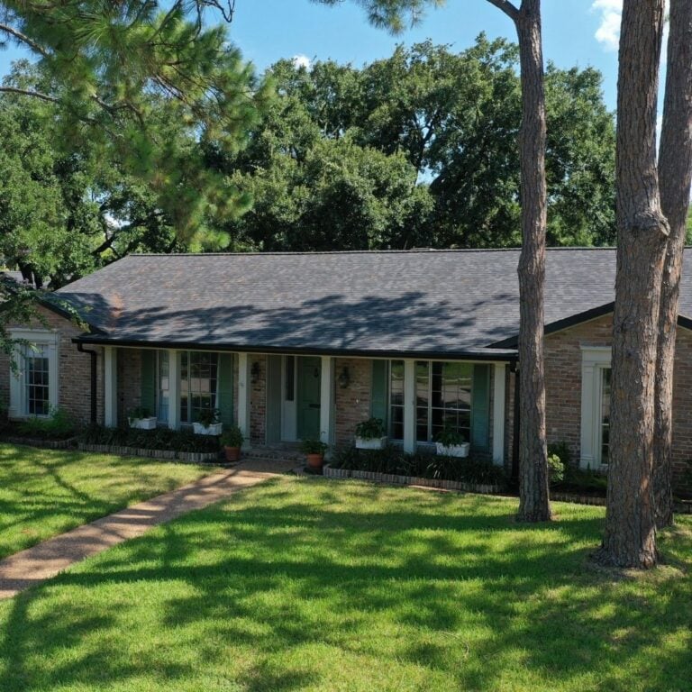 Reputable roofing company in Cottage Grove, Houston 77024.